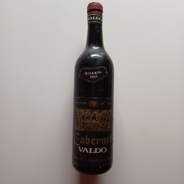 Bottiglia vino vintage da collezione