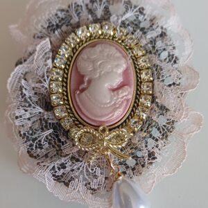 SPILLA CON CAMMEO E MERLETTO