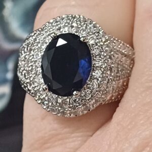 Anello strass blu con pavè strassini bianchi